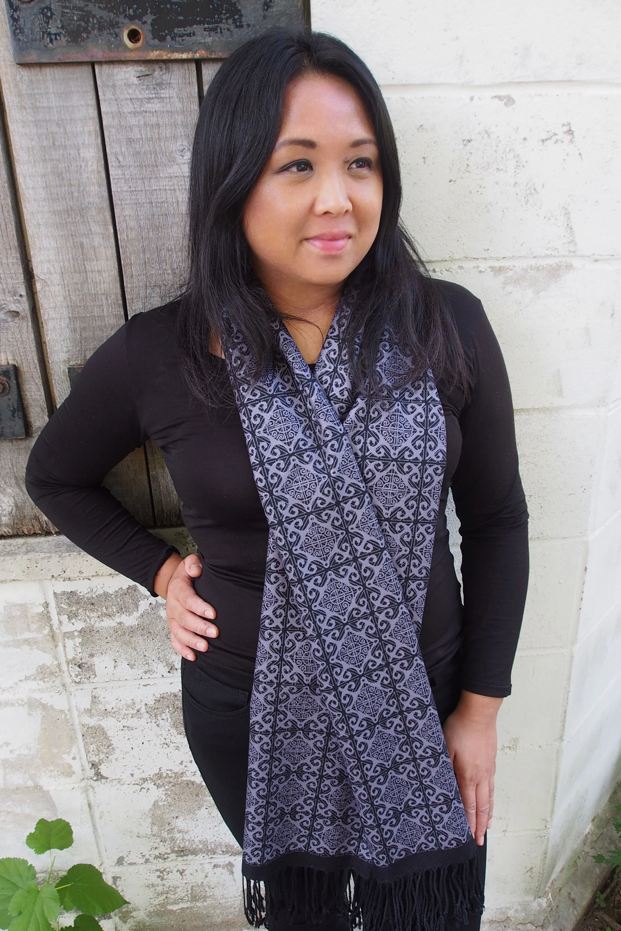 Queen's Galleon Scarf — TWEEDLES